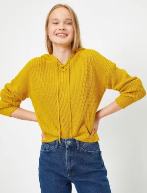 Cropped Hoodie Sweater in Mustard