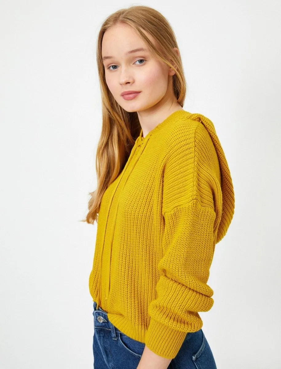 Cropped Hoodie Sweater in Mustard