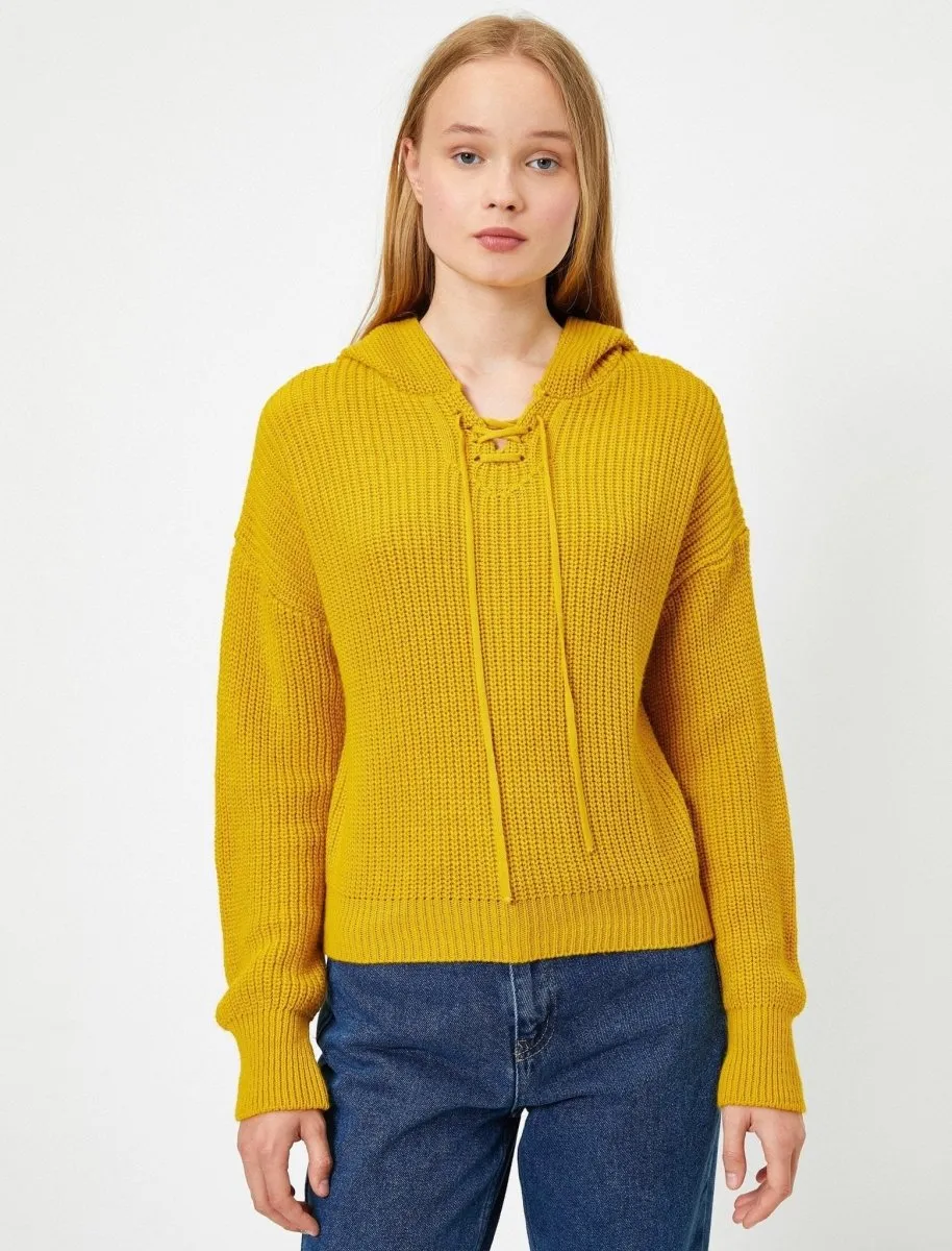 Cropped Hoodie Sweater in Mustard