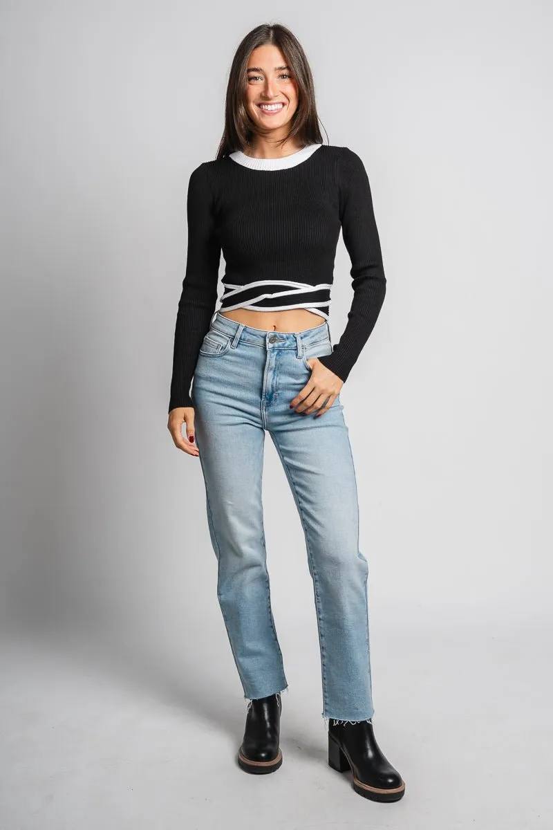 Cropped long sleeve sweater black