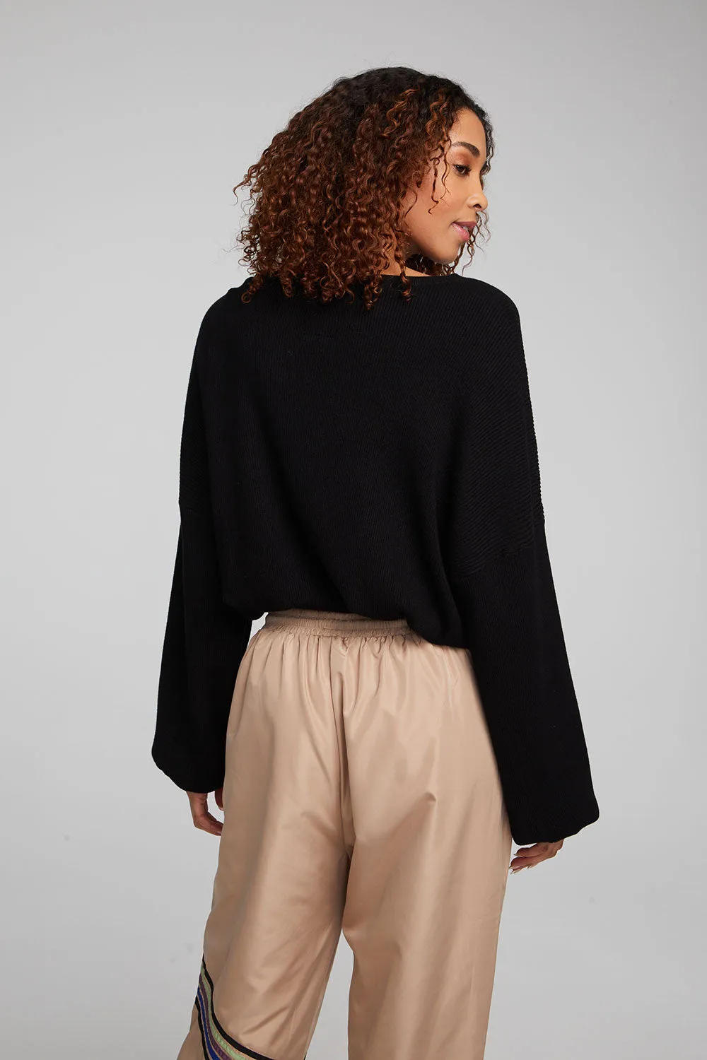 Diamond Deep Black Sweater
