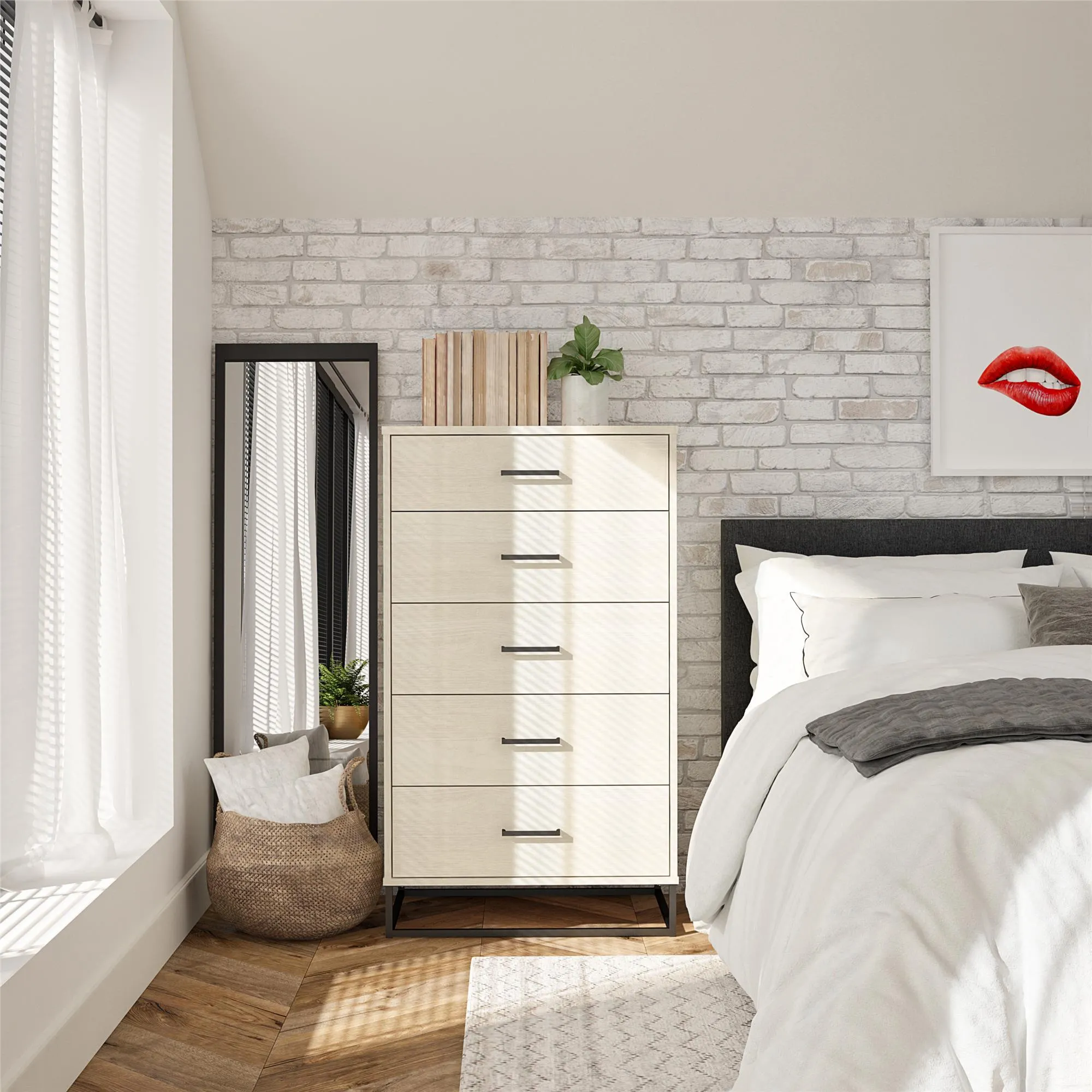 Kelly 5 Drawer Dresser