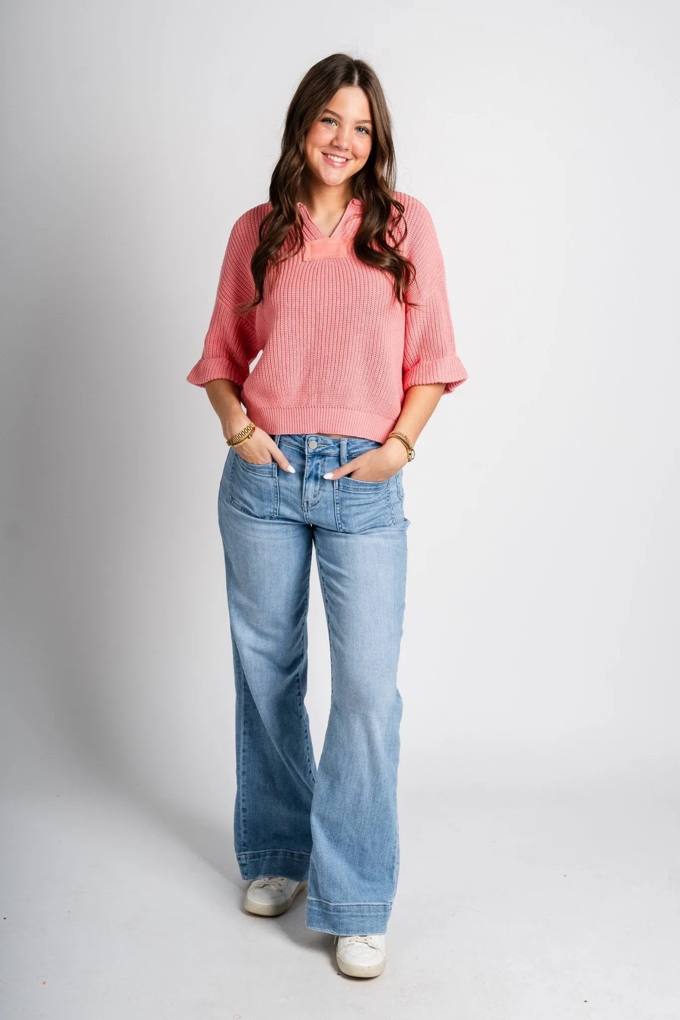 Notch neck sweater rose