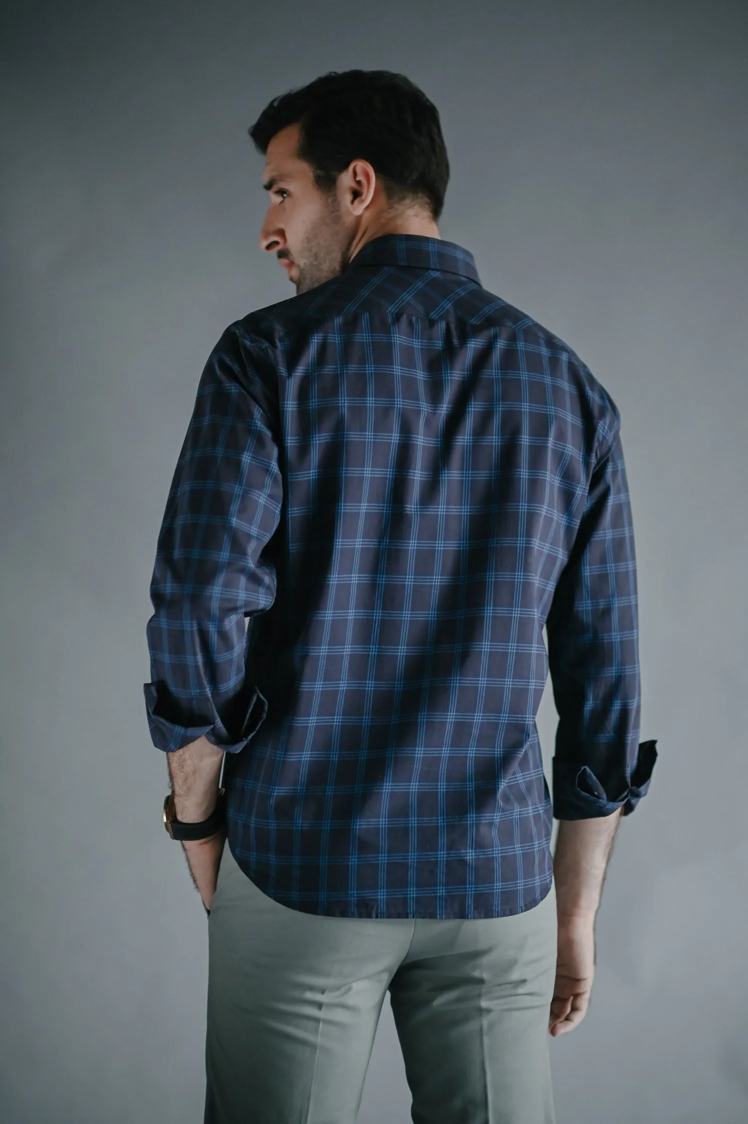 UNTUCKED CHECK SHIRTS